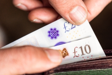 Urgent warning for Brits to check for £600 payment or miss cost of living cash