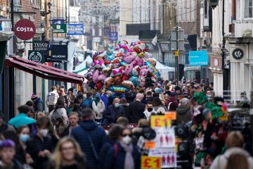 Popular high street shop is 'lining up administrators' in race to save chain