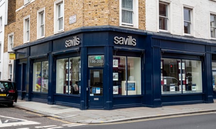 An estate agent’s office in Fulham Road, London