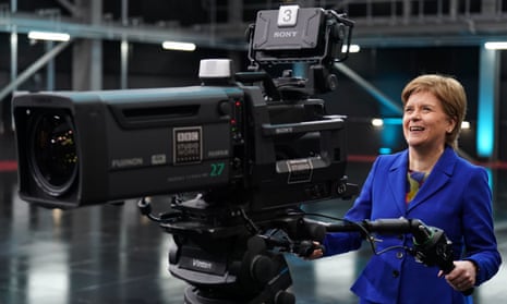 Nicola Sturgeon using a camera during her visit to BBC Studioworks in Glasgow today.