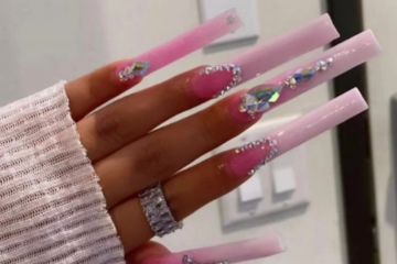 I’m a nail tech and it’s so obvious how old you are based on your mani style