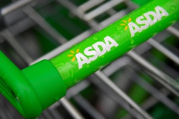 Shoppers rush to buy an 'easy to use' air fryer from Asda costing less than £30