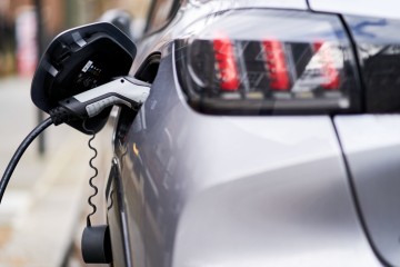 Drivers put off from buying electric cars due to series of problems