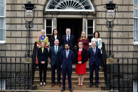 Humza Yousaf posing for a photograph with his new cabinet.