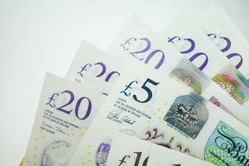 Thousands of households have just days left to apply for £250 free cash