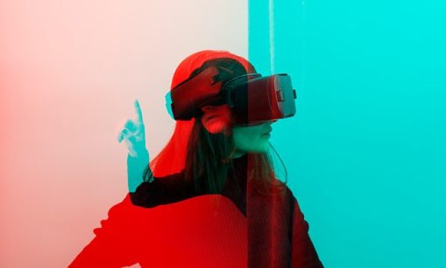 Woman wearing VR Glasses