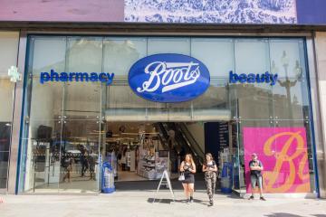 Boots fans rush to mega sale with £12.99 posh shampoo reduced to 69p