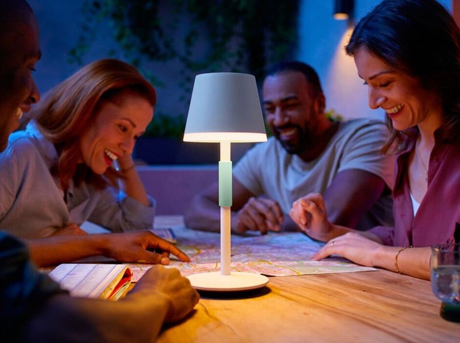 Hue Go Portable Table Lamp