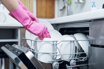 Exact temperature to run your dishwasher to save money and clean your dishes