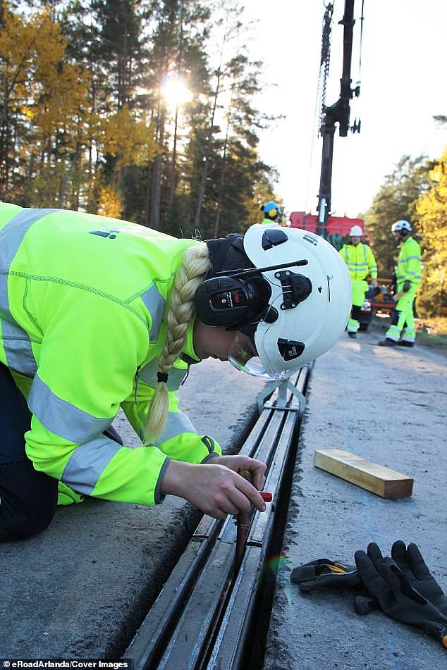 The 'e-motorway' will be built along 13 miles of European route E20 which connects Hallsberg and Örebro, located between Sweden's three major cities of Stockholm, Gothenburg and Malmö