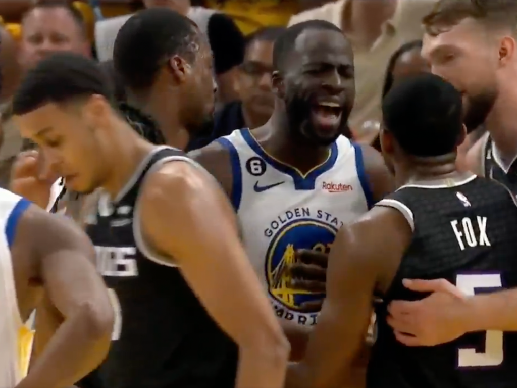 Draymond Green and De'Aaron Fox earned double technicals during the first quarter.