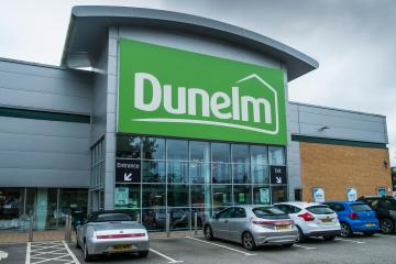 Dunelm shoppers rush to buy garden must-haves scanning at £55 in summer sale