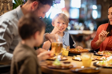 Pub chain at risk of closing down with 300 restaurants 'on chopping block'