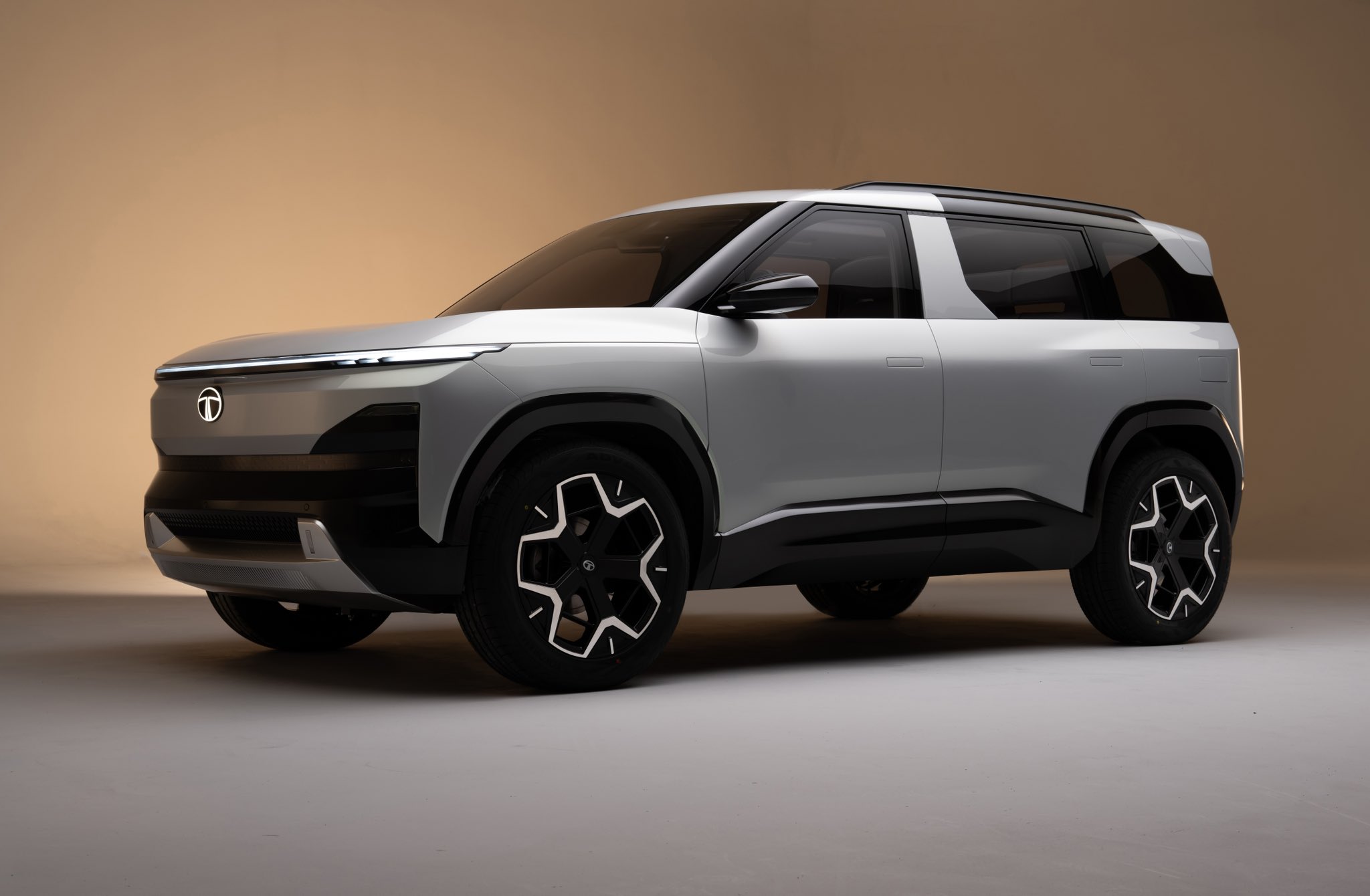 https://e-vehicleinfo.com/tata-sierra-ev-price-launch-range-full-specification/