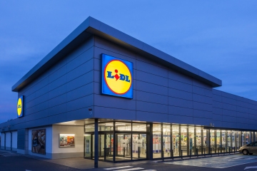 Lidl shoppers are rushing to buy Oonie pizza oven dupe that's £220 cheaper