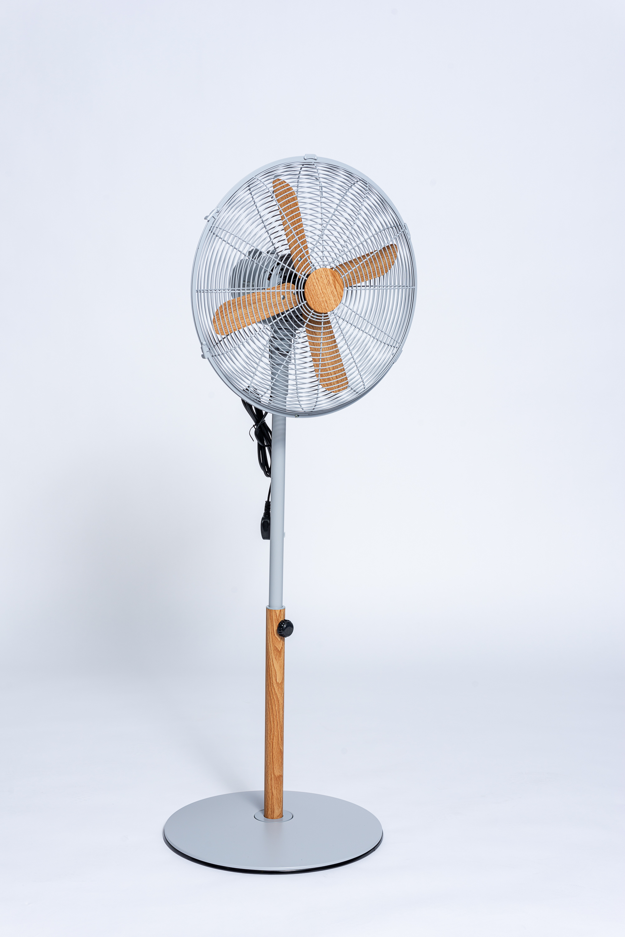 The Russell Hobbs 16 inch Scandi pedestal fan is stylish and practical