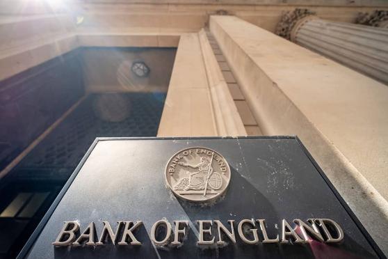 Bank of England: Pound Sterling to Fall Against Euro & Dollar On Anything Less Than a 50bp Hike Say Analysts