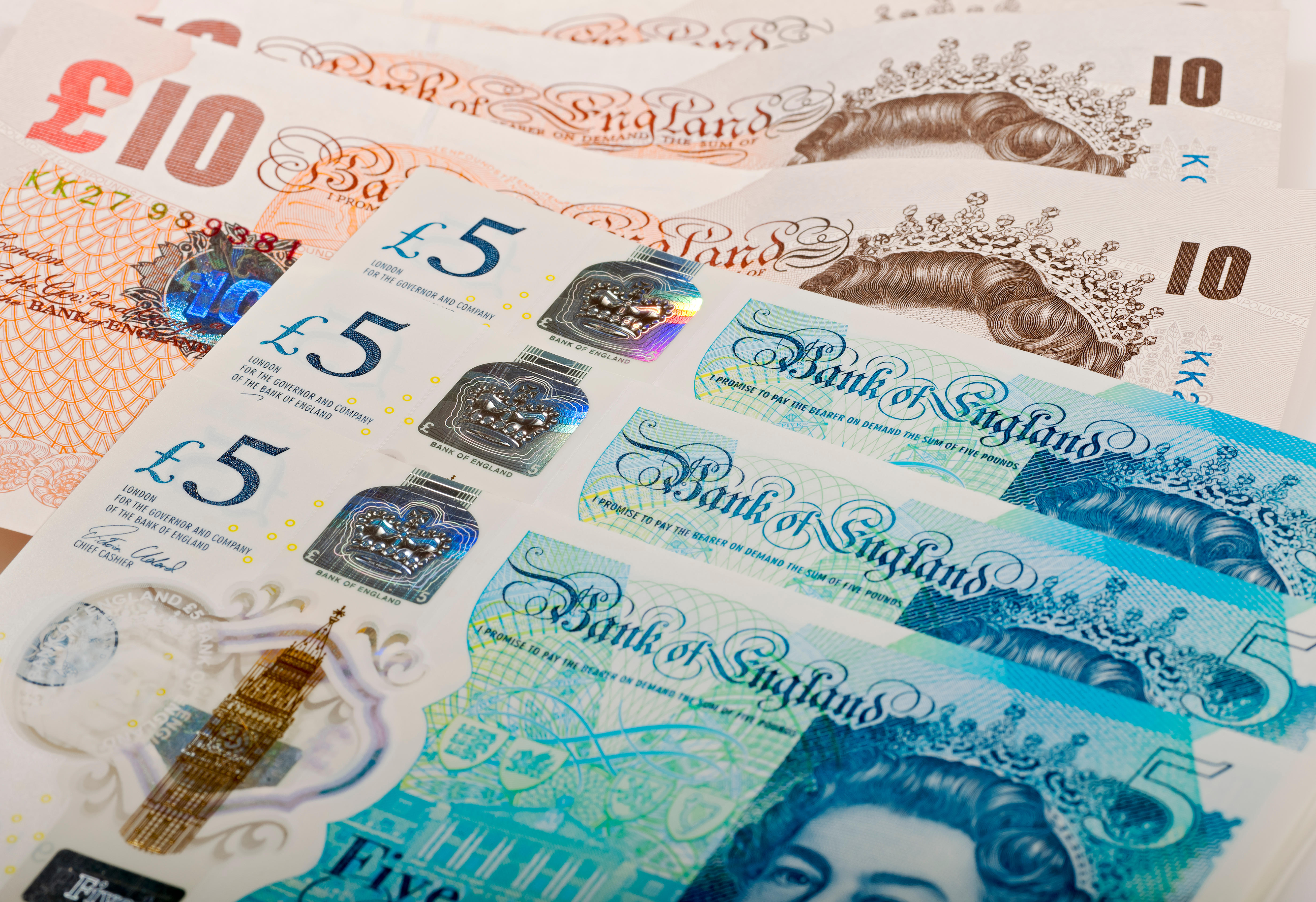 Thousands of households have just days left to get up to £400 in free cash