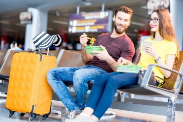 Four tips to cut spending at the airport to have more money on your holiday