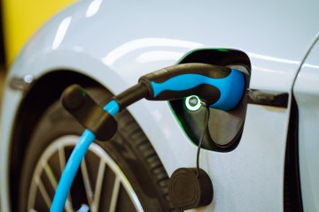 Urgent electric car warning as 'invasion' from China could 'paralyse' UK