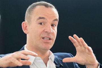 Martin Lewis' MSE issues urgent £1,000 fine warning over driving licence mistake