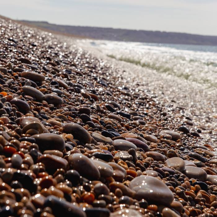 Pebbles at the shoreline 