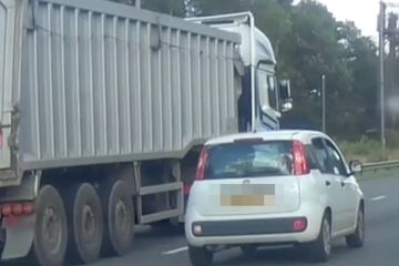 Motorists slammed over common driving mistake.. but it's divided opinion
