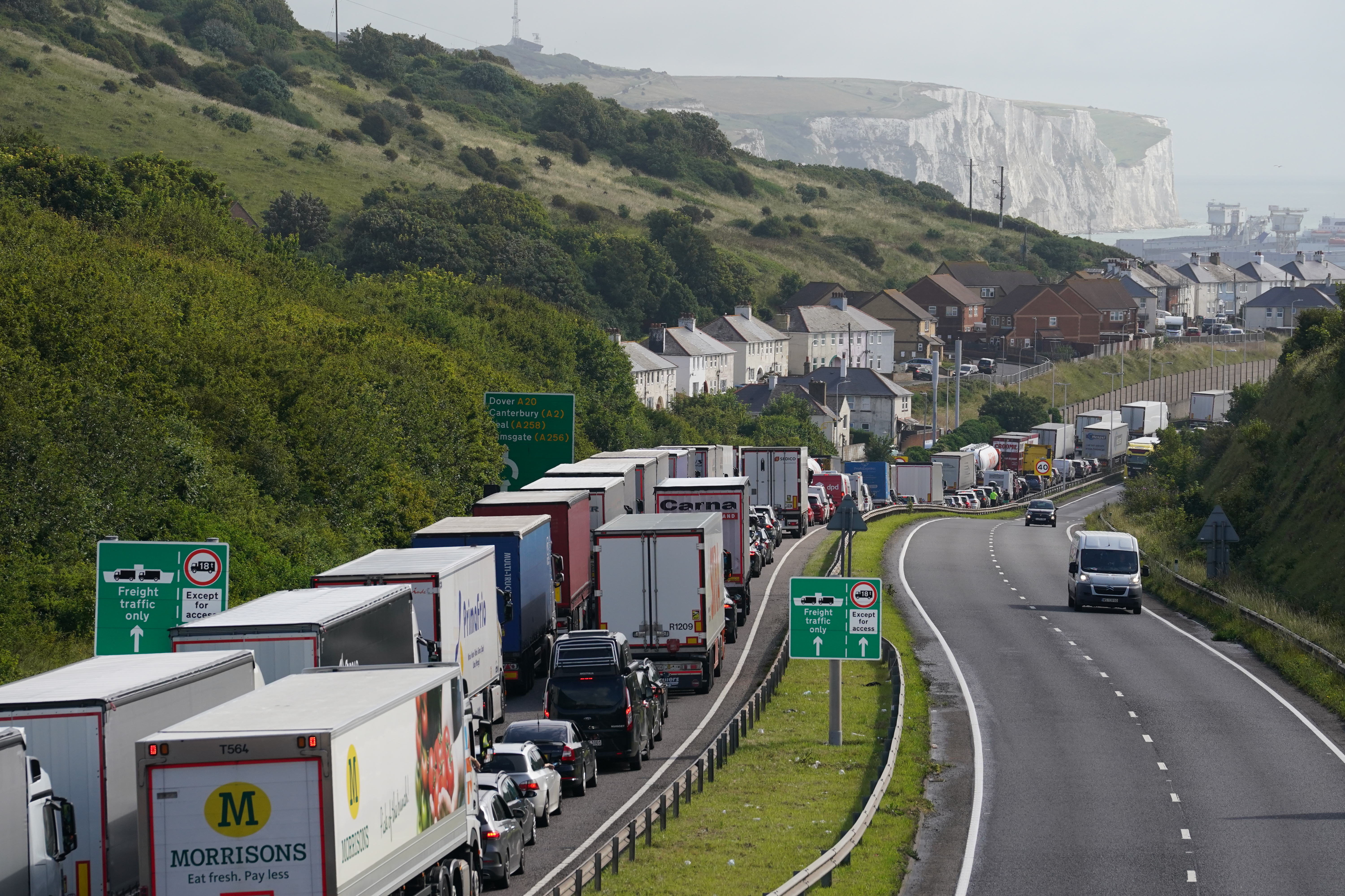 A traffic management plan for Dover confines lorries to one lane of the A20