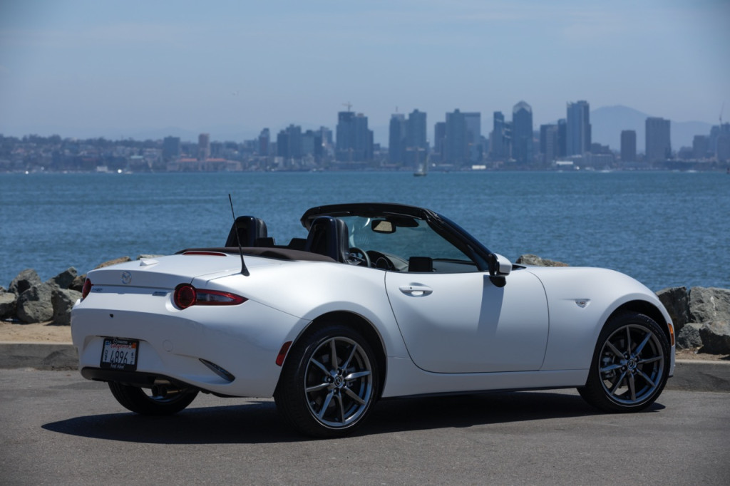 2023 Mazda MX-5 Miata