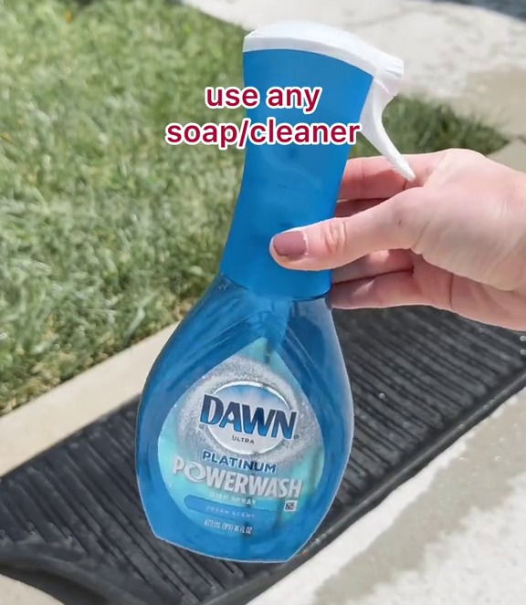 Use with your favourite cleaning product to leave the mats spotless