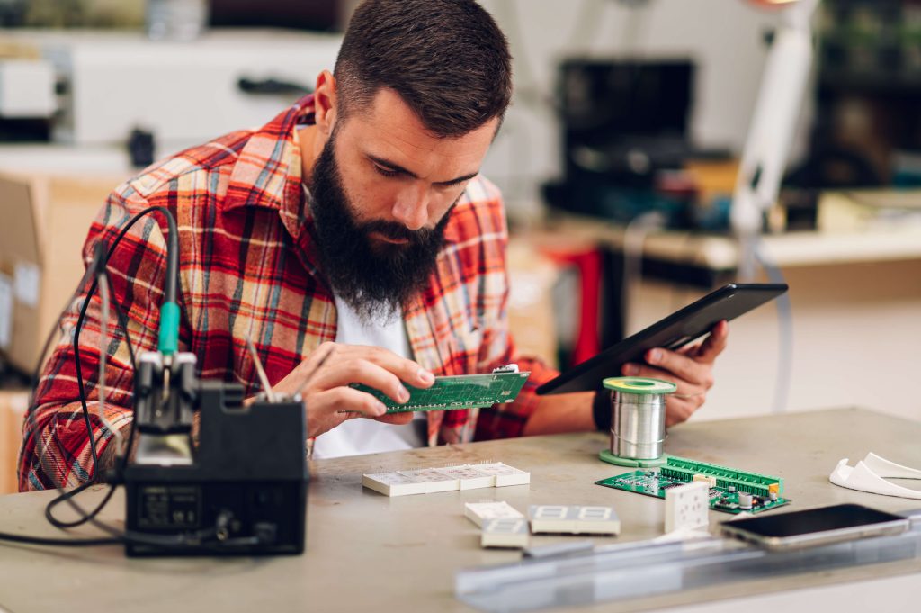 Bridging the Skills Gap: How Electronics Training Courses are Shaping the Future