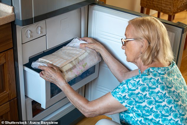 Freezing your bedding allow the body's temperature to drop by the required 2C needed for good sleep. But remember to put your bedding in a plastic bag to prevent dirty bedding contaminating your food