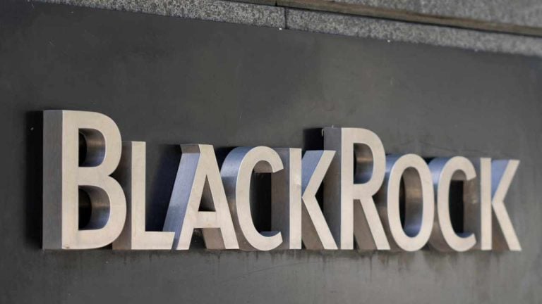 Crypto Community Skeptical of Blackrock's XRP Pivot Rumors