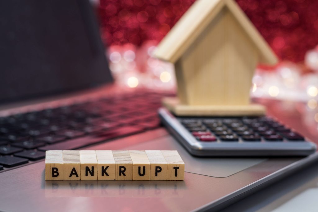 How to Deal With Being a Undischarged Bankrupt?