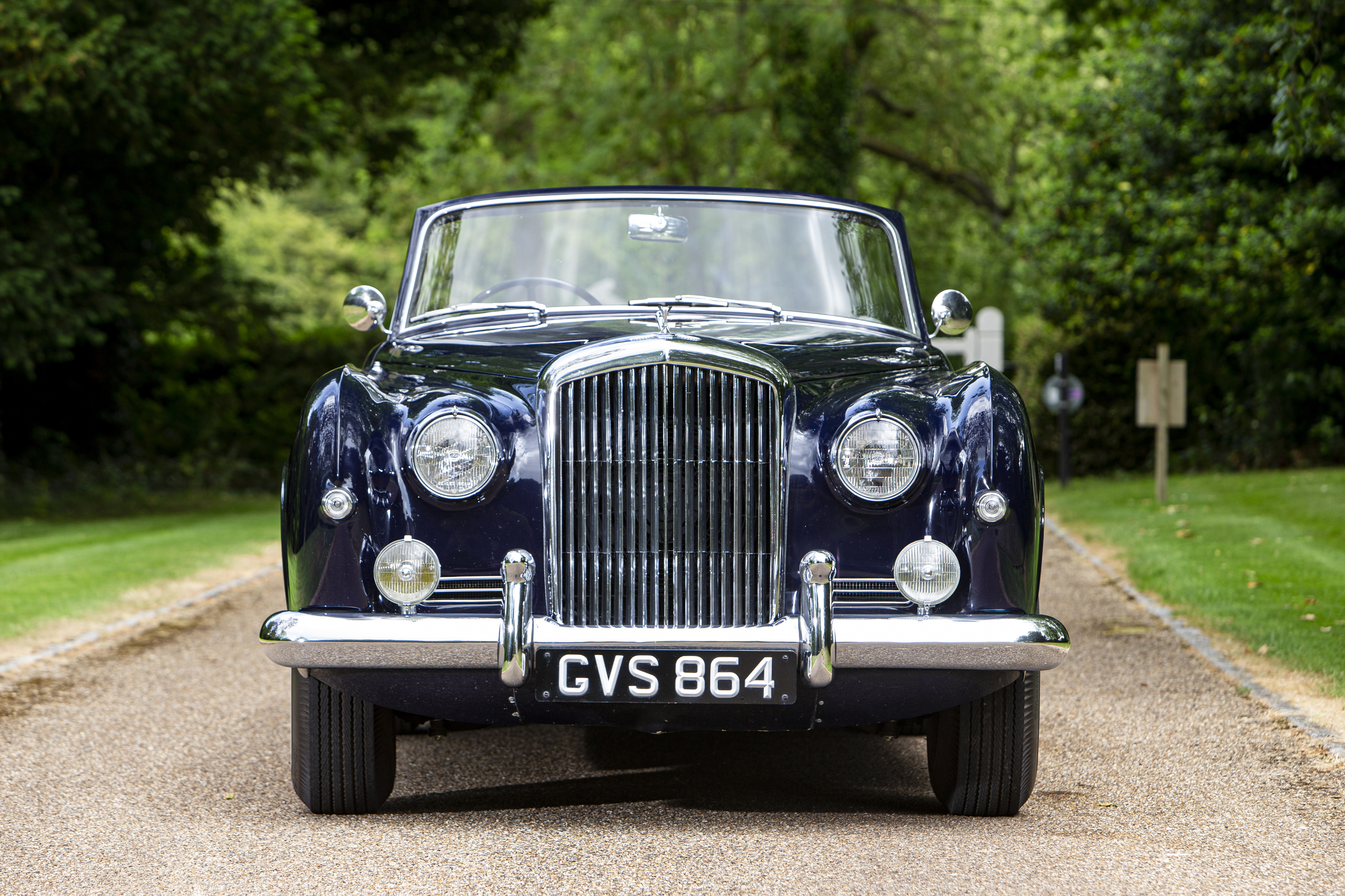 Jay Kay is selling his rare, vintage Bentley at an auction