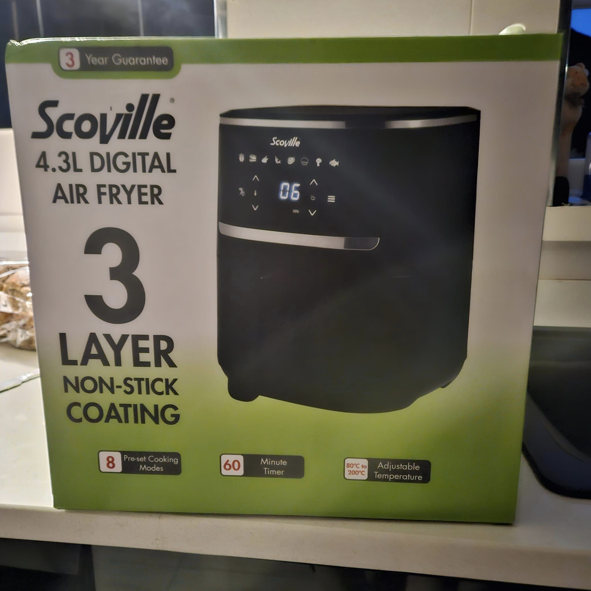 One shopper found the Scoville digital air fryer on sale for just £17.50