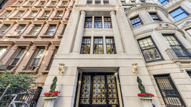 Inside Ivana Trump's 'Versailles-flavored' townhouse