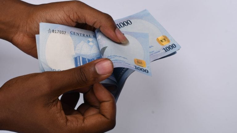 Nigerian Central Bank Dismisses Old Naira Banknote and Cash Shortage Rumors