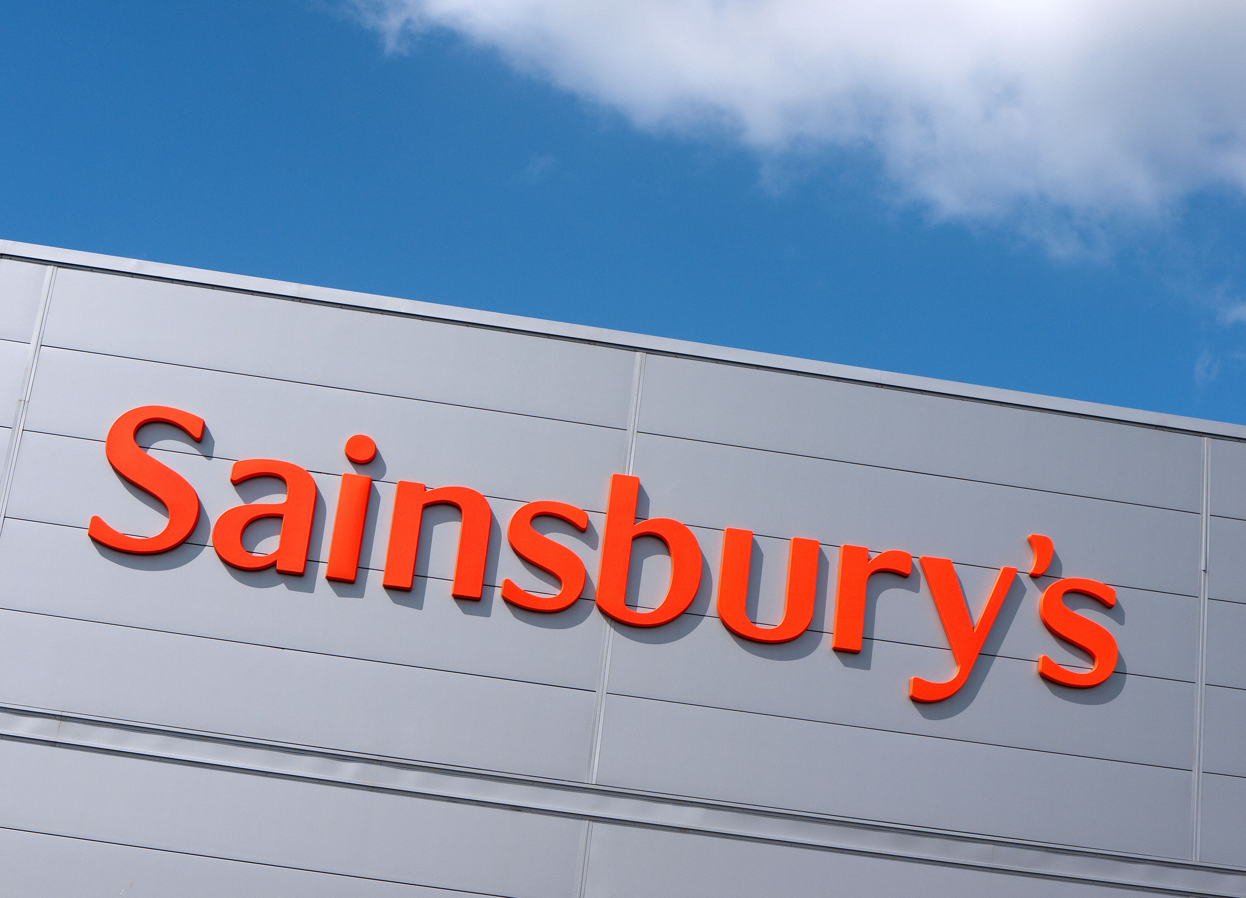 Sainsbury's has been accused of ruining Brits' lunchtimes after discontinuing a snack