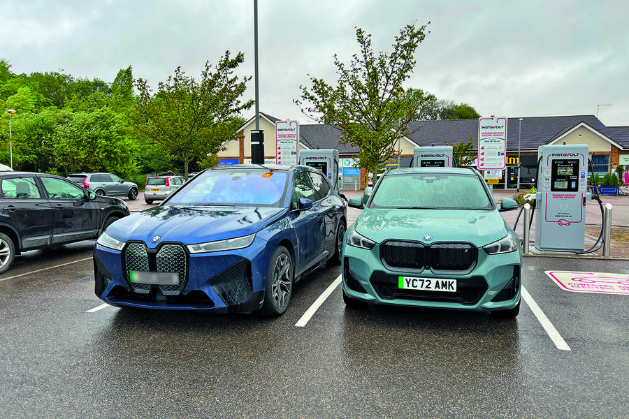 Bmw ix and bmw ix1