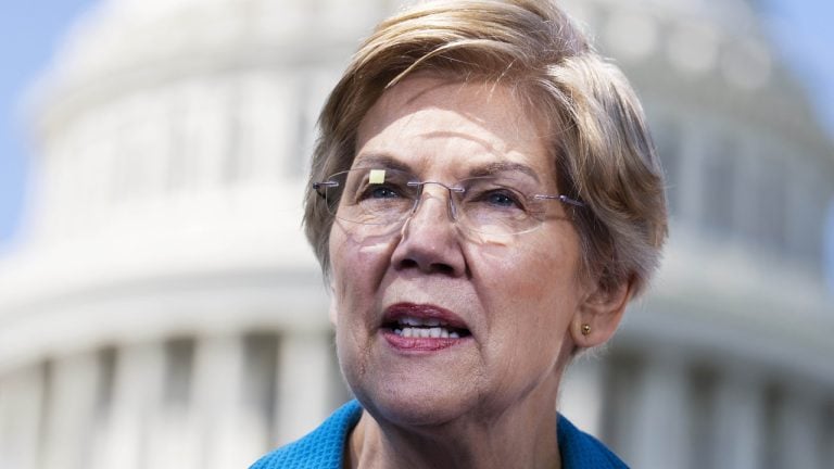 Blockchain Association's Employment of 'Small Army' of Former Security Officials Angers US Senator Elizabeth Warren