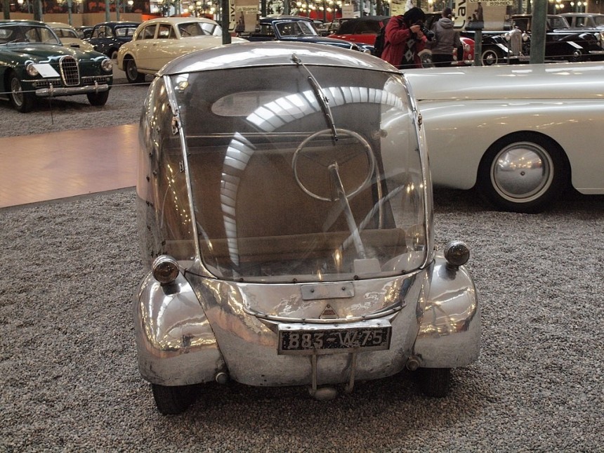 1942 L'Oeuf Electrique designed by Paul Arzens