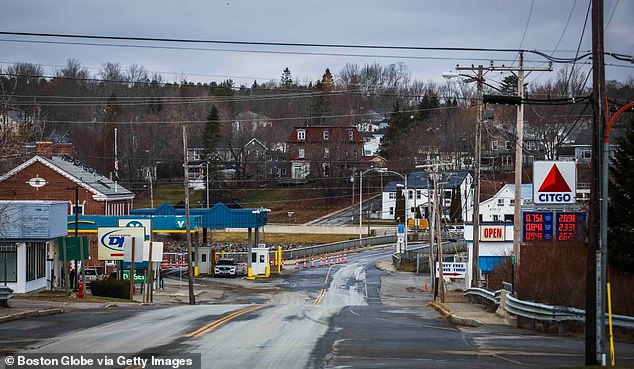 According to the 2010 US Census, 3,123 people lived in Calais, Maine. In 2020, that number fell 1.4 percent to 3,079