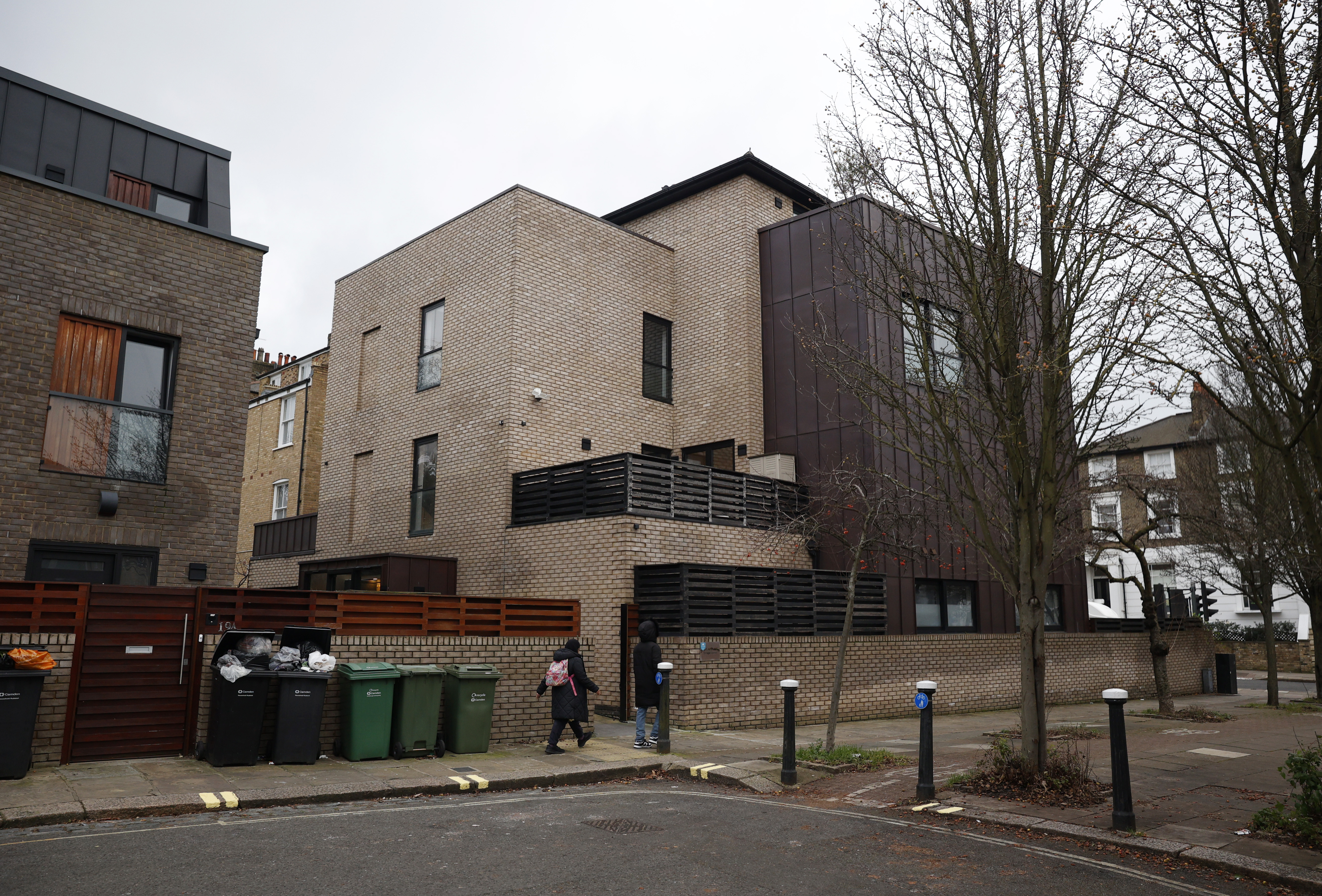 Apartment owners say they can feel the whole building shake when a lorry goes past