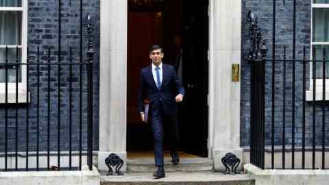 Rishi Sunak outside No 10