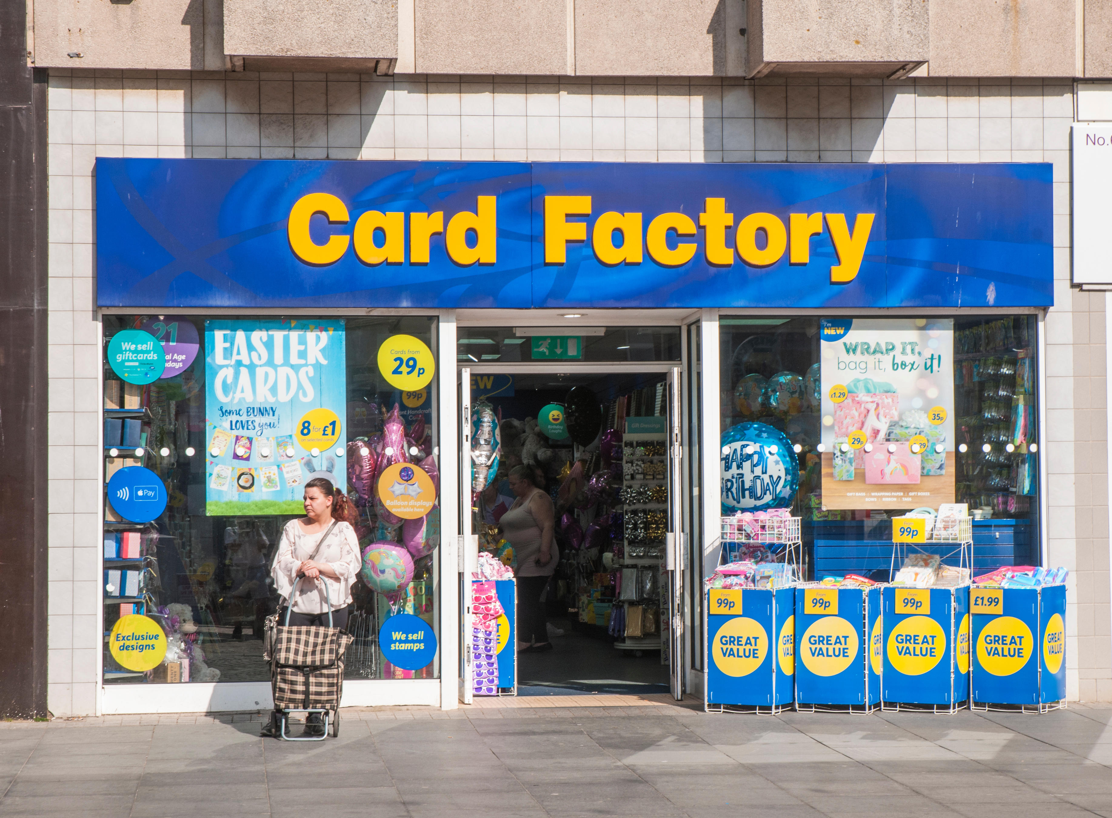 Card Factory has sent out a warning revealing that it's Valentine's Day cards could upset 'snowflakes' who've been dumped