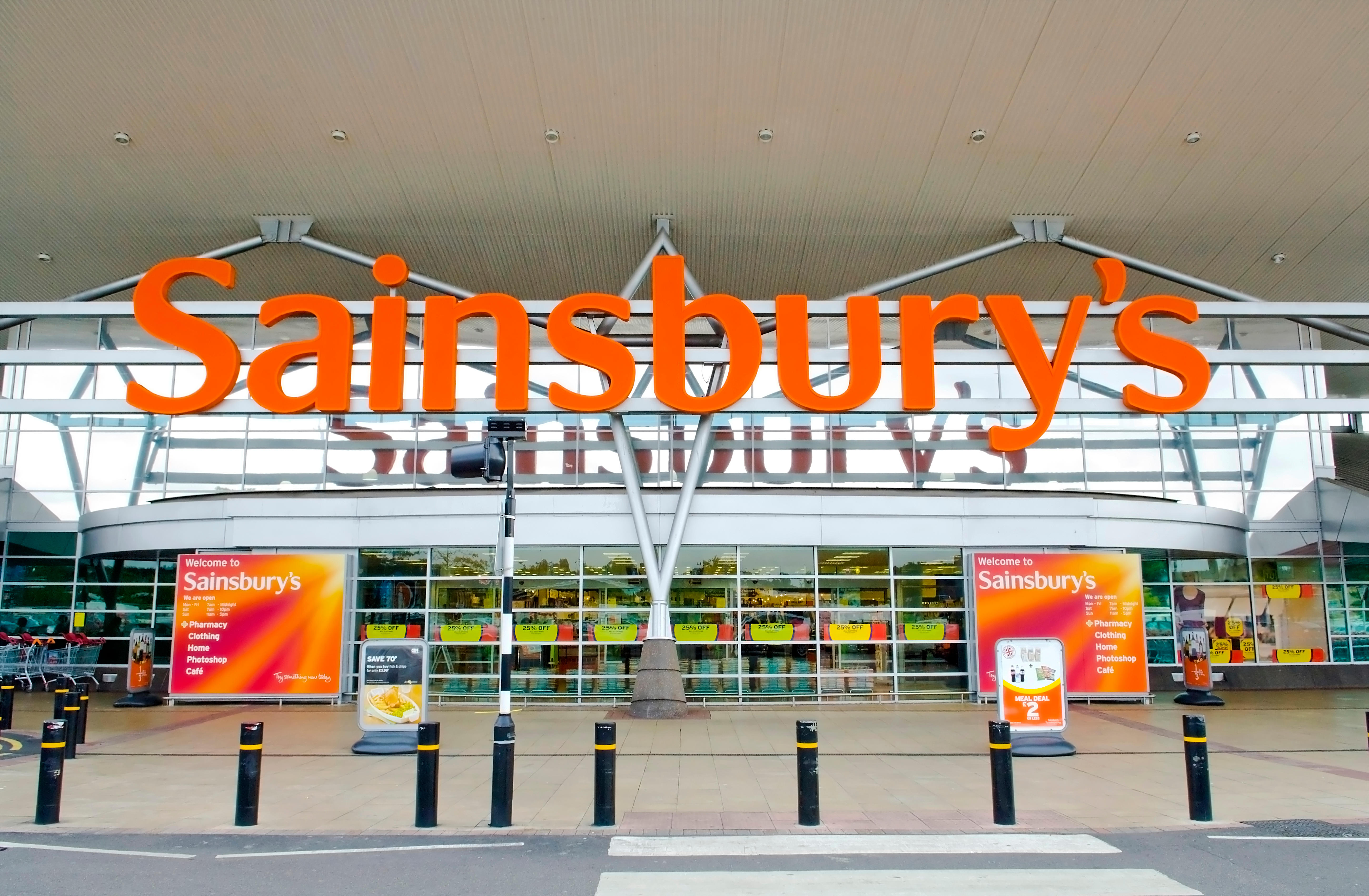 Sainsbury's is offering EV drivers the opportunity to nab extra Nectar points while they do their food shop