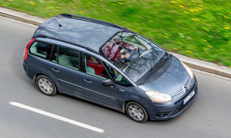 A large, MPV style car like the Citroen C4 Grand Picasso can be found for around £10,000