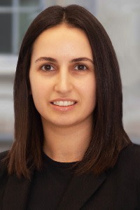 Headshot of Neli Borisova, commercial litigation associate at JMW Solicitors